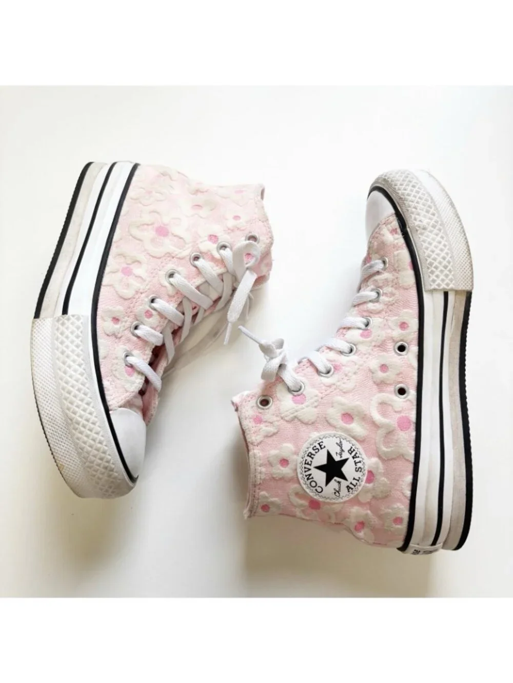Converse Chuck Taylor High Top Sneaker Youth US 3 Pink Floral A06325C